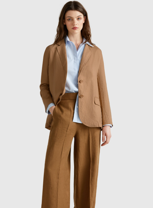 D&eacute;couvrir le style moderne et confortable au quotidien avec les v&ecirc;tements et chaussures Benetton adapt&eacute;s &agrave; toutes les occasions