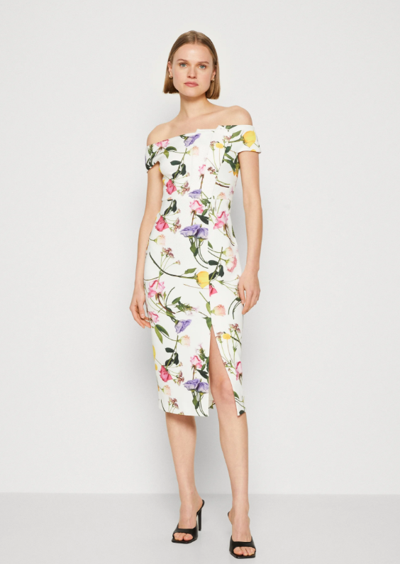 Porter Ted Baker rend chaque journ&eacute;e &eacute;l&eacute;gante confortable et raffin&eacute;e pour toutes les occasions